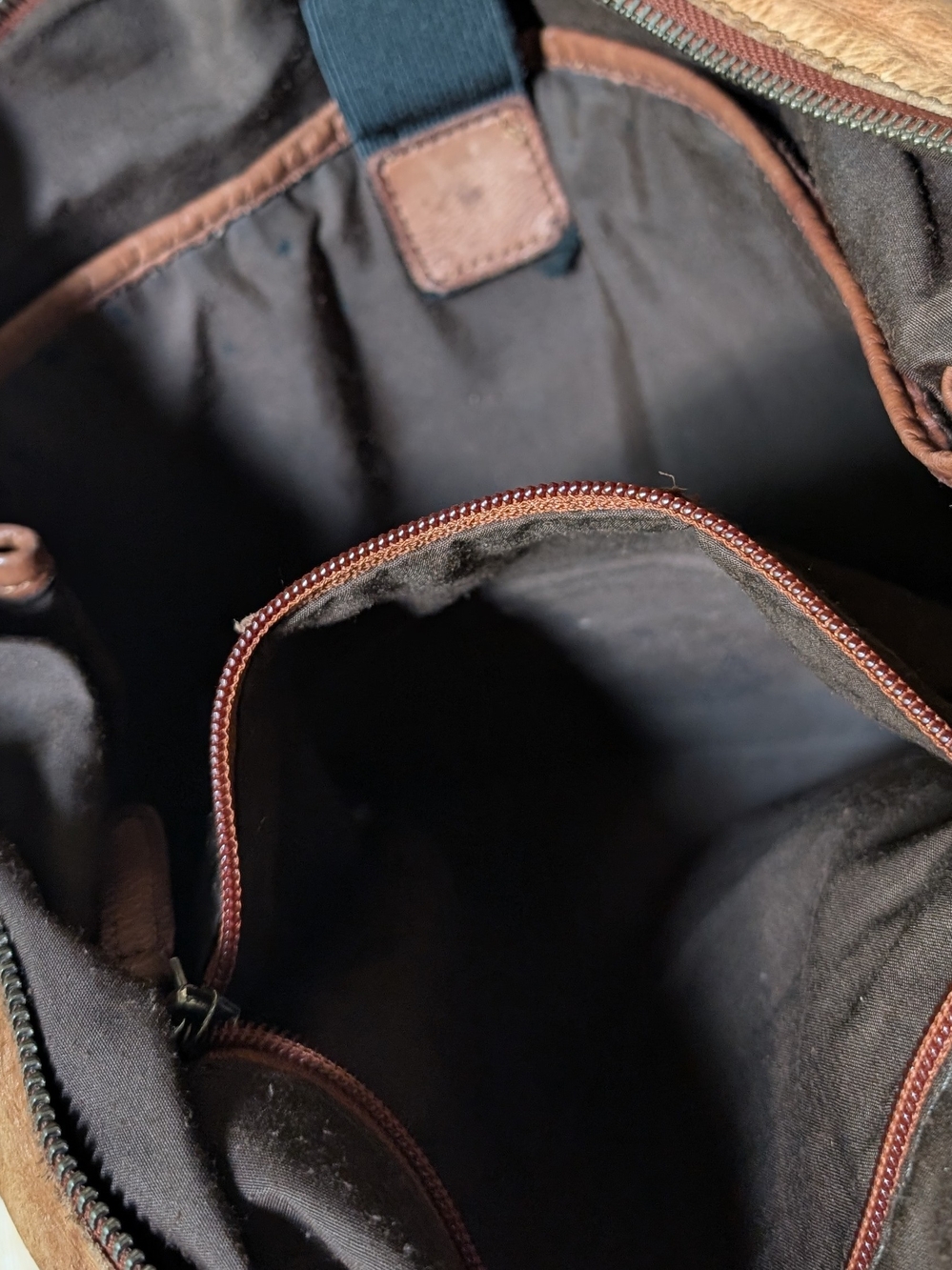 Vintage Authentic Leather Waffle Stitch Woven Leather Tote Bag in Tan - Picture 8 of 9